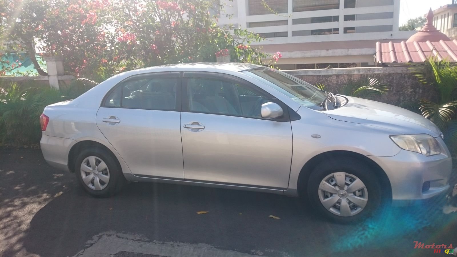 2007' Toyota Corolla Axio photo #3