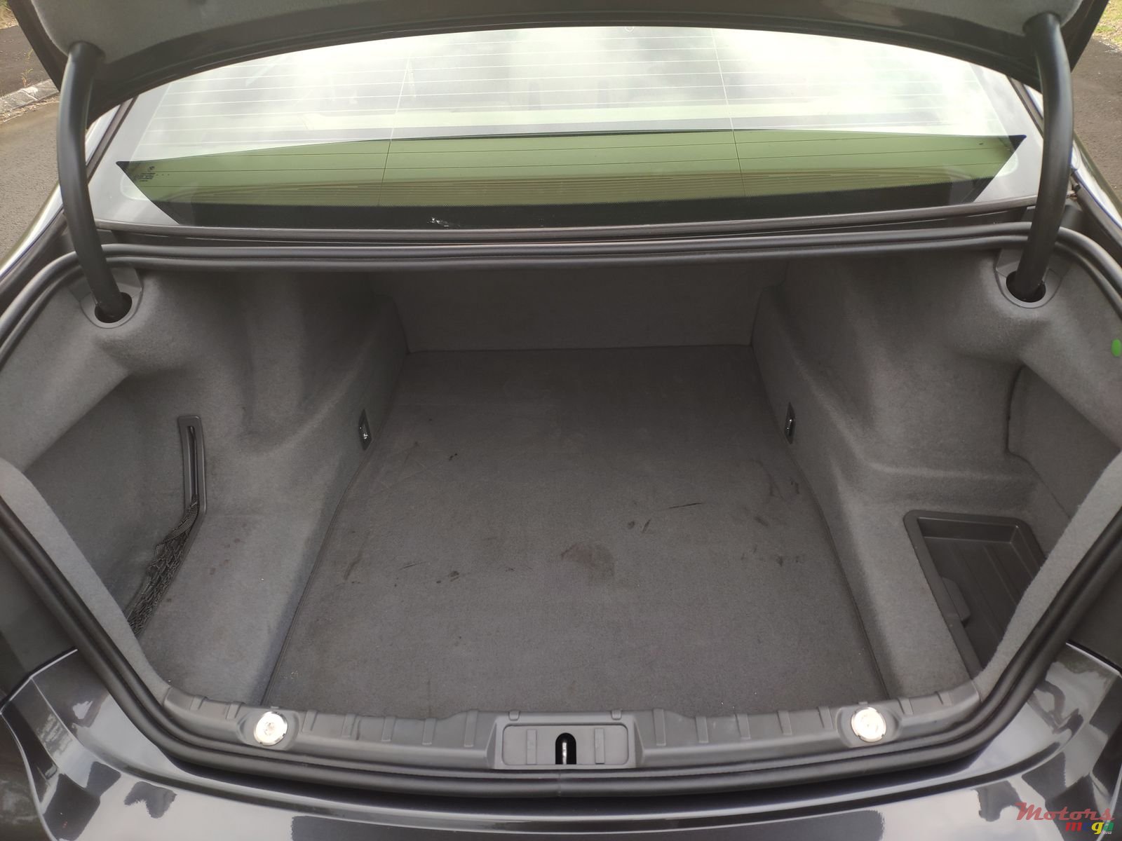 2009' BMW 7 Series photo #5