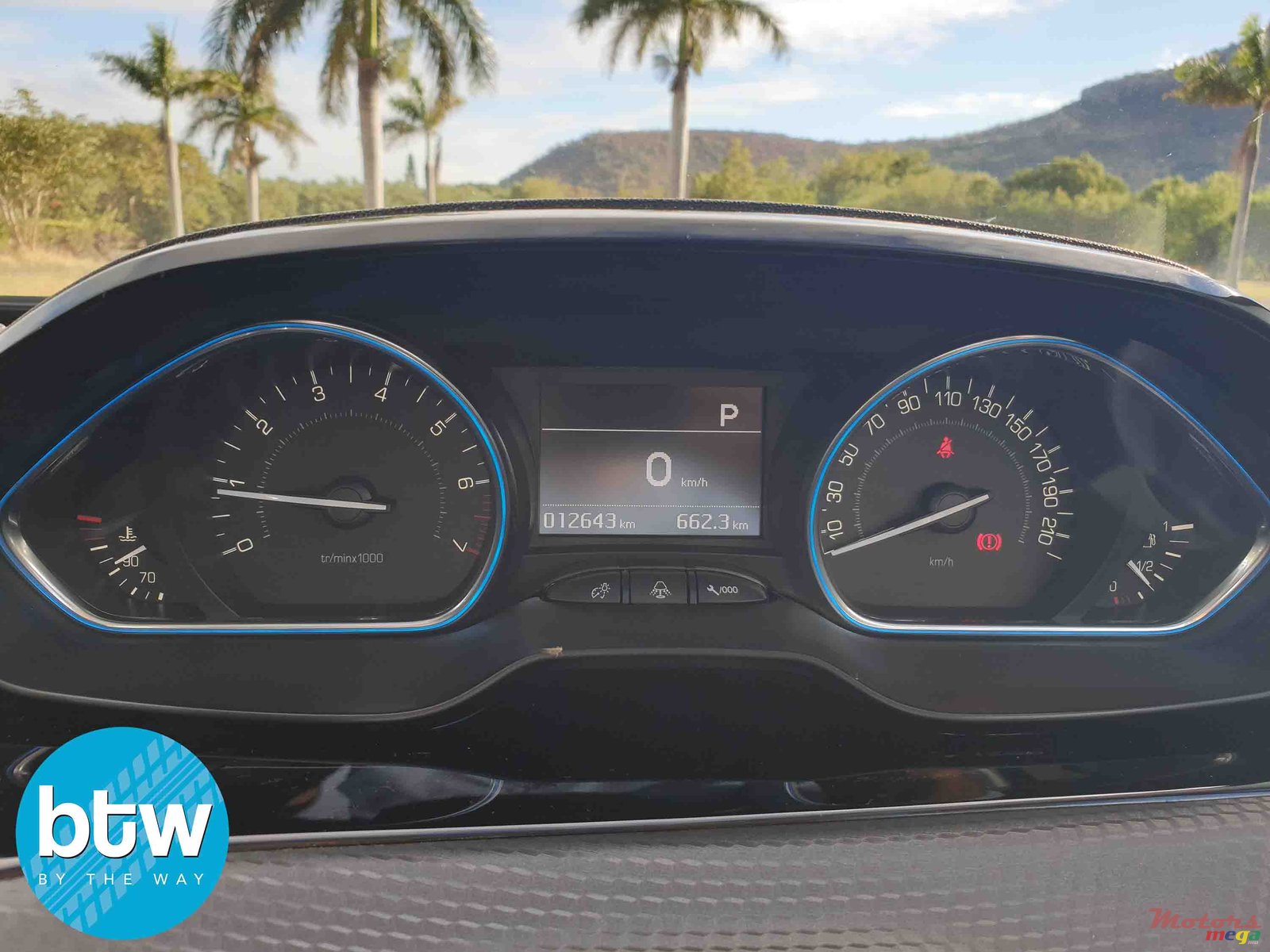 2018' Peugeot 2008 Allure photo #7