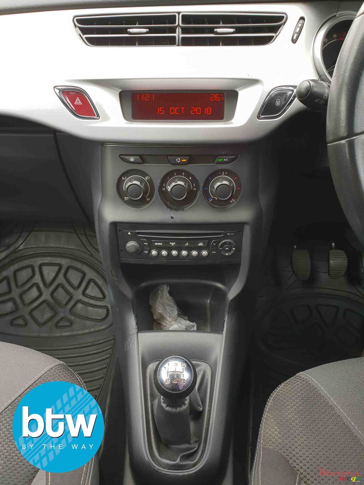 2013' Citroen C3 photo #6