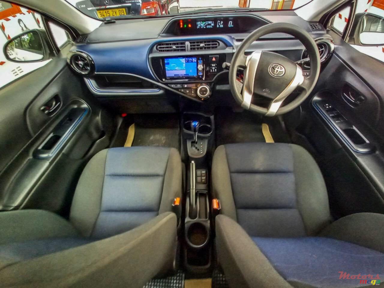 2017' Toyota Aqua photo #5