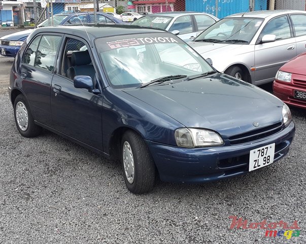 1998' Toyota Starlet photo #1