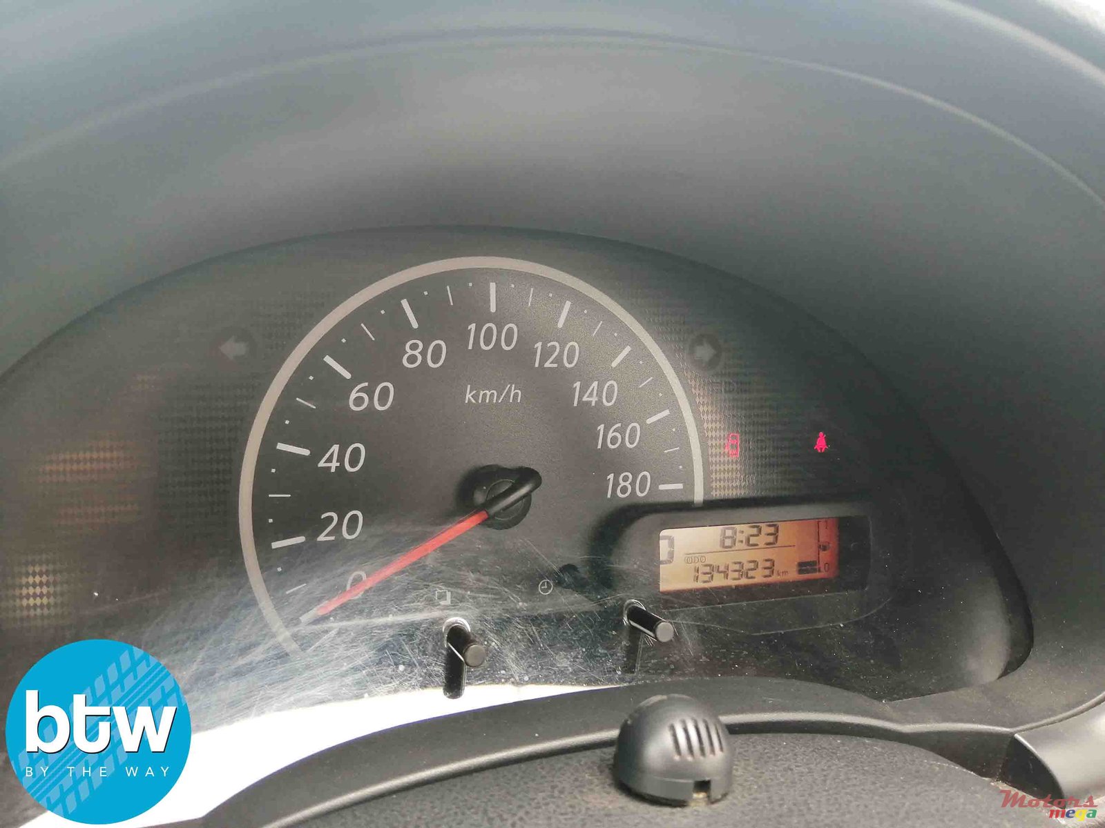 2014' Nissan March photo #7