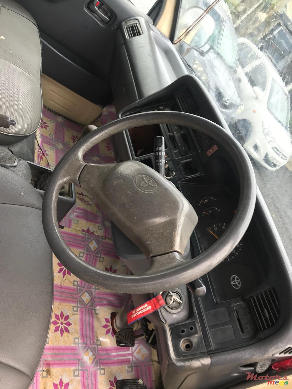 1999' Toyota Hiace photo #5