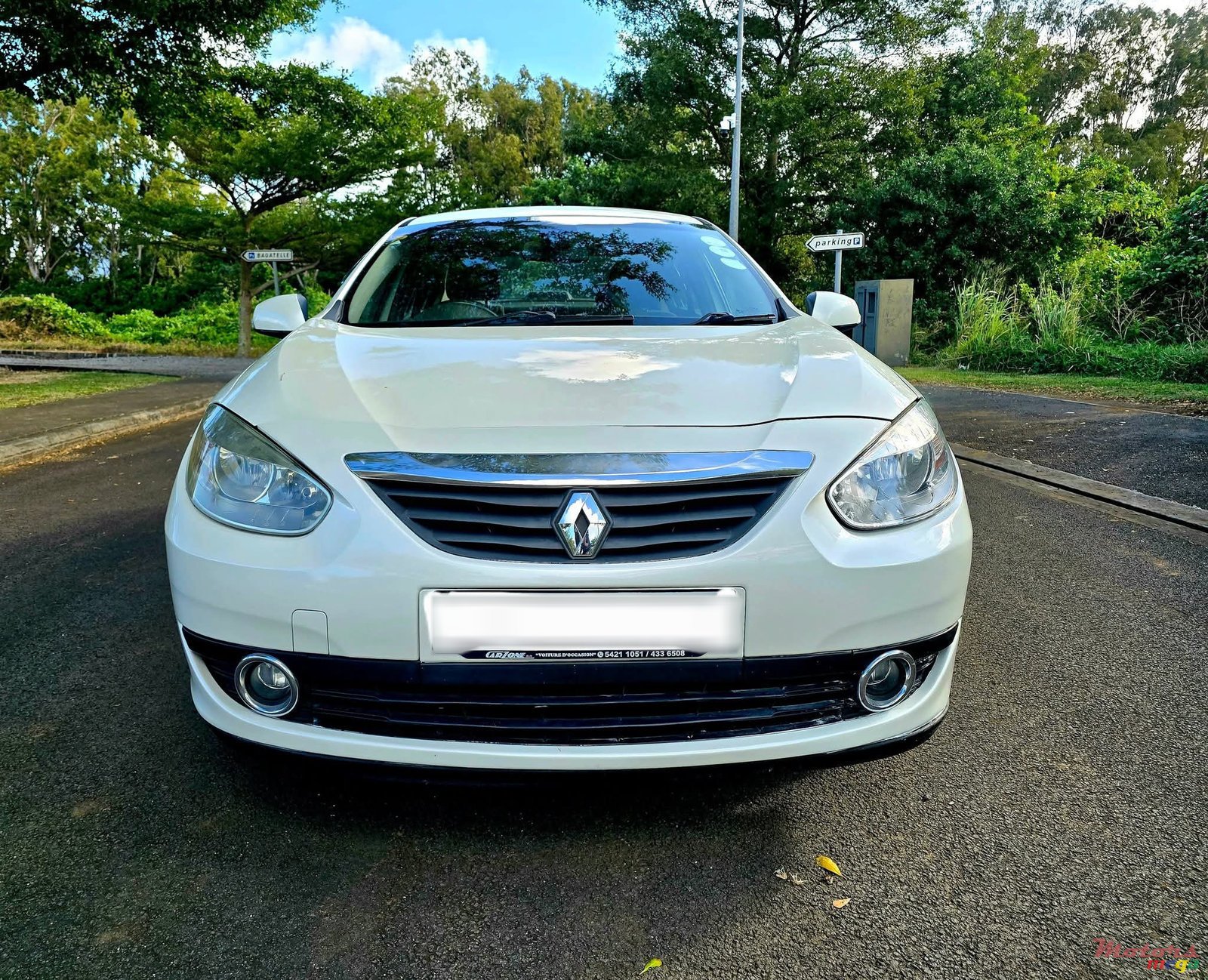2014' Renault Fluence photo #3