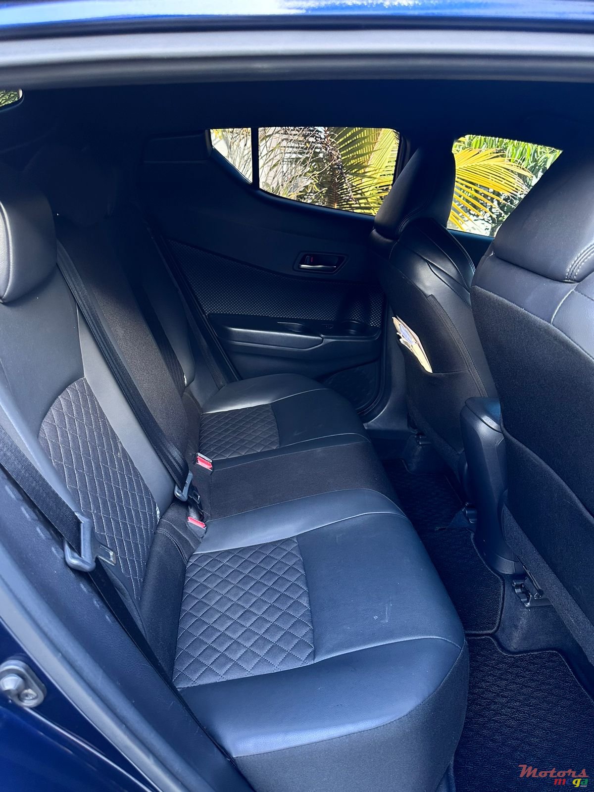 2021' Toyota C-HR photo #4