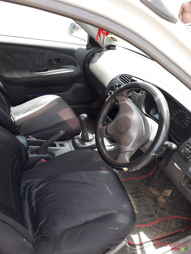 1999' Mitsubishi GLX Full Option photo #5