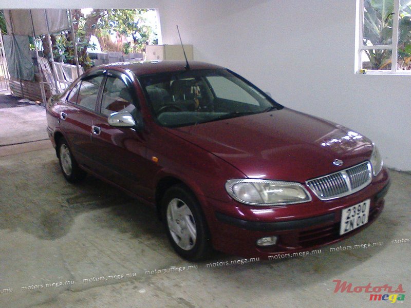 2000' Nissan Sunny photo #2