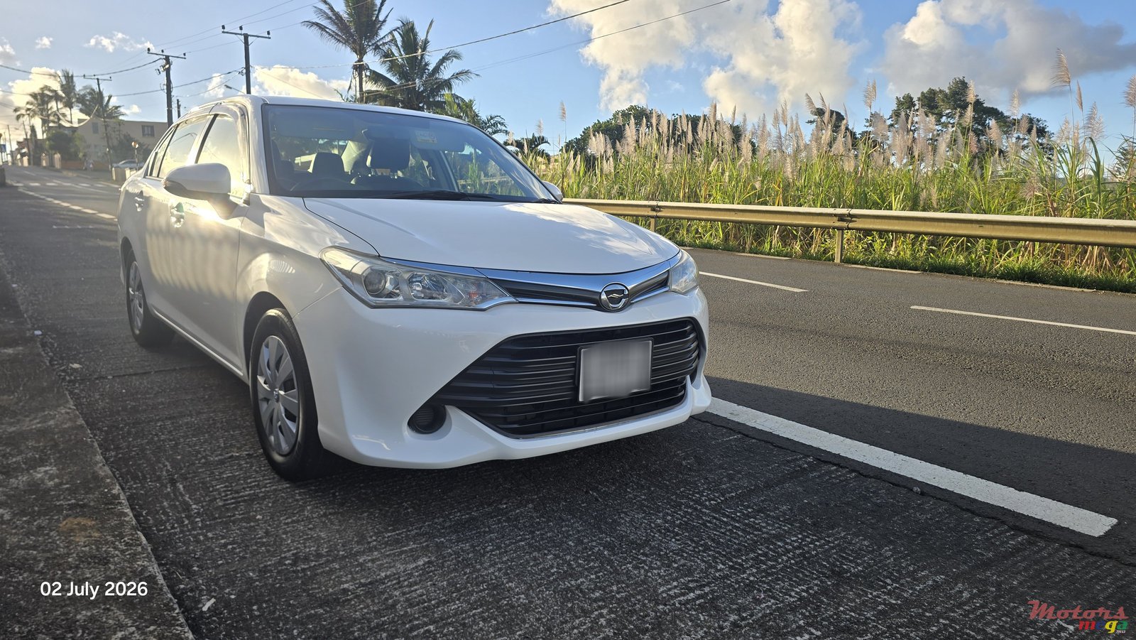 2015' Toyota photo #2