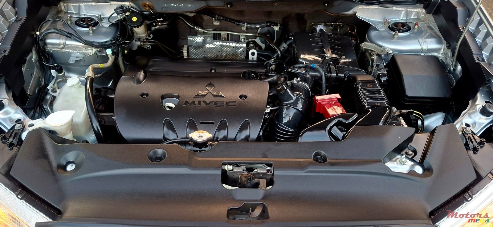 2018' Mitsubishi ASX photo #4