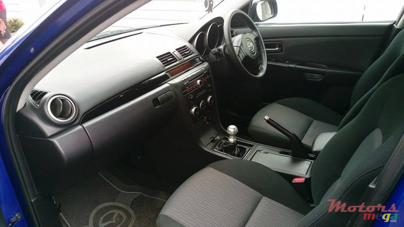 2007' Mazda Axela H/Back photo #3