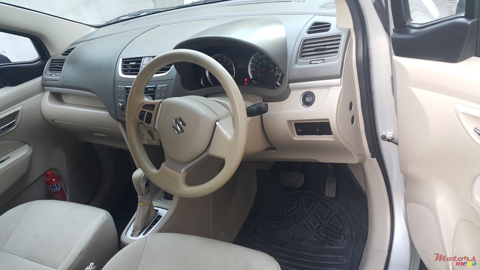 2016' Suzuki Ertiga photo #3