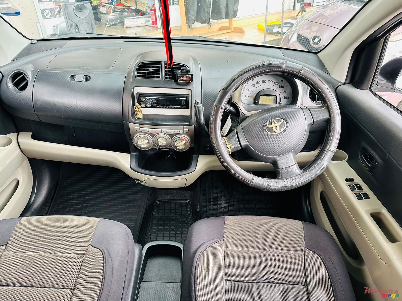 2007' Toyota Passo photo #5