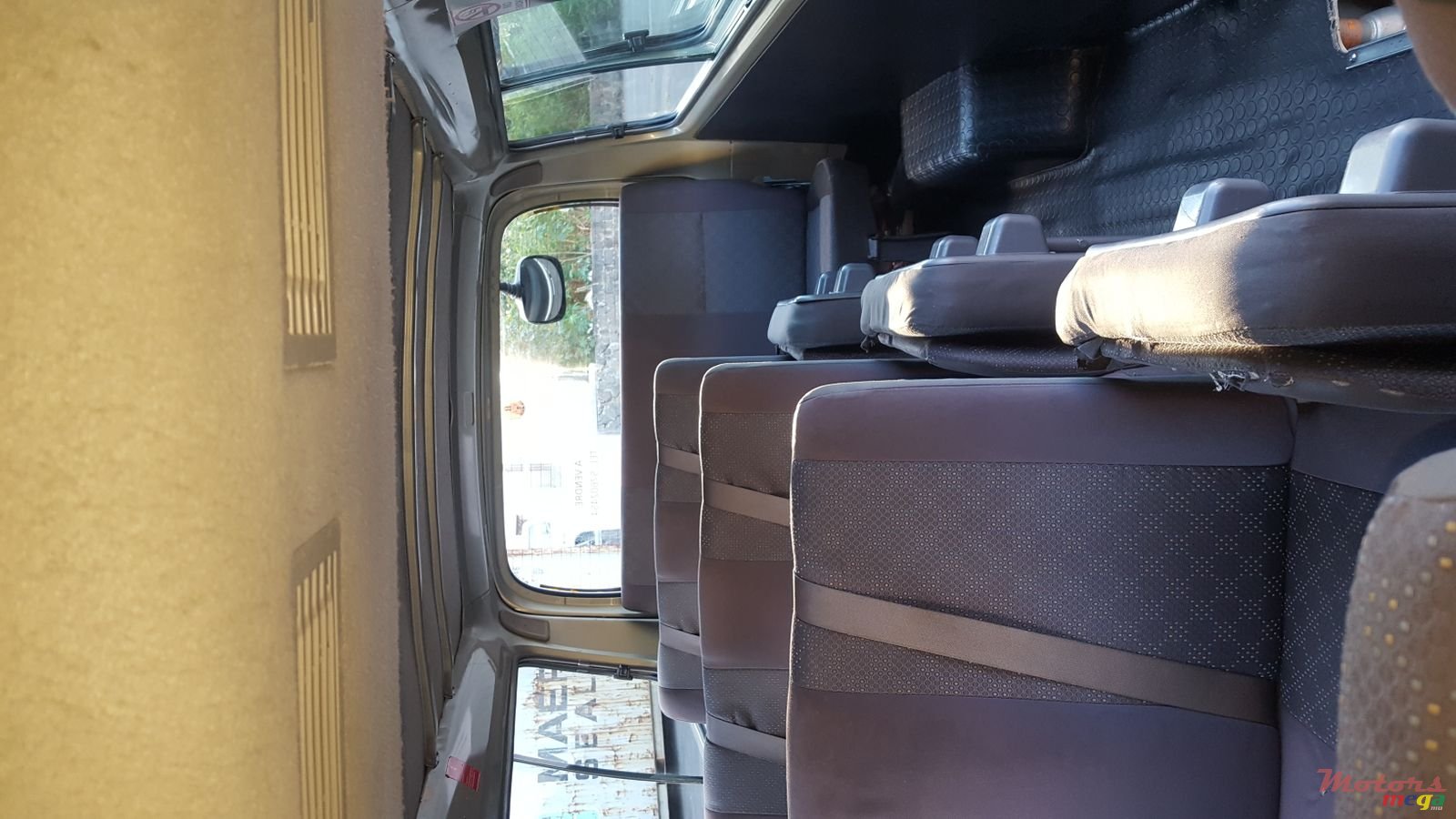 2009' Nissan photo #6