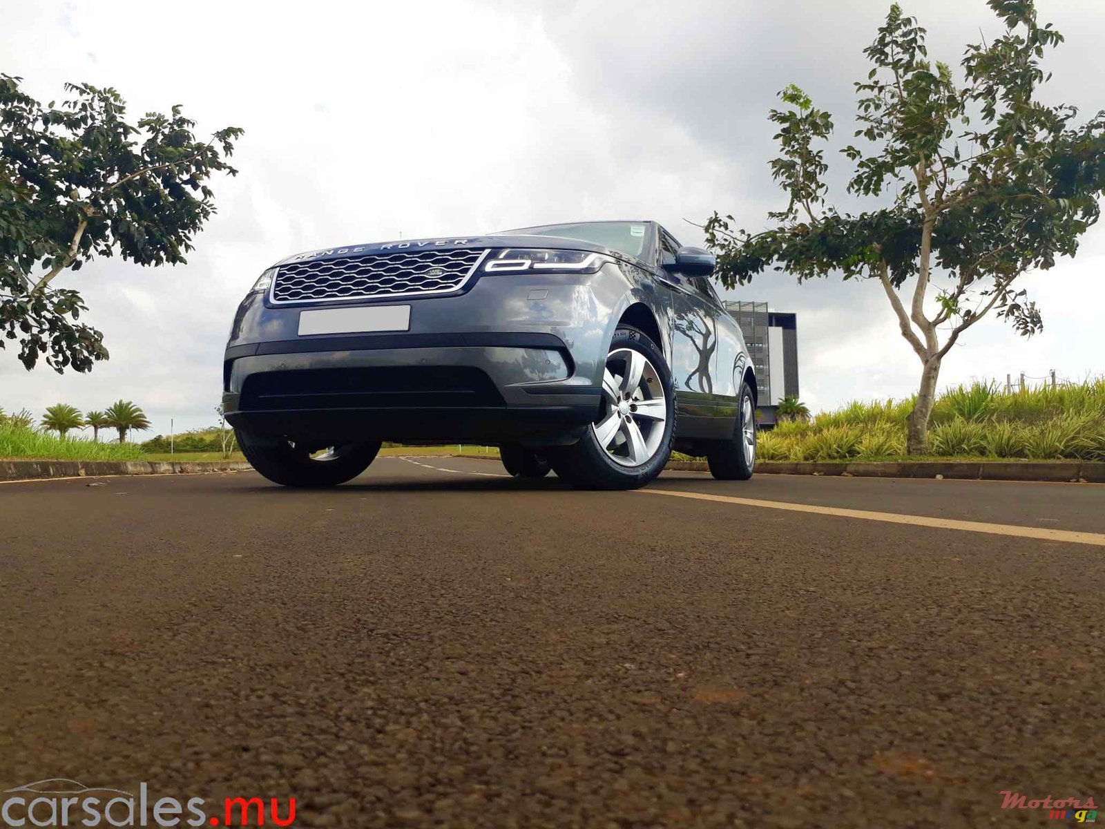 2019' Land Rover Range Rover Velar P250 photo #1