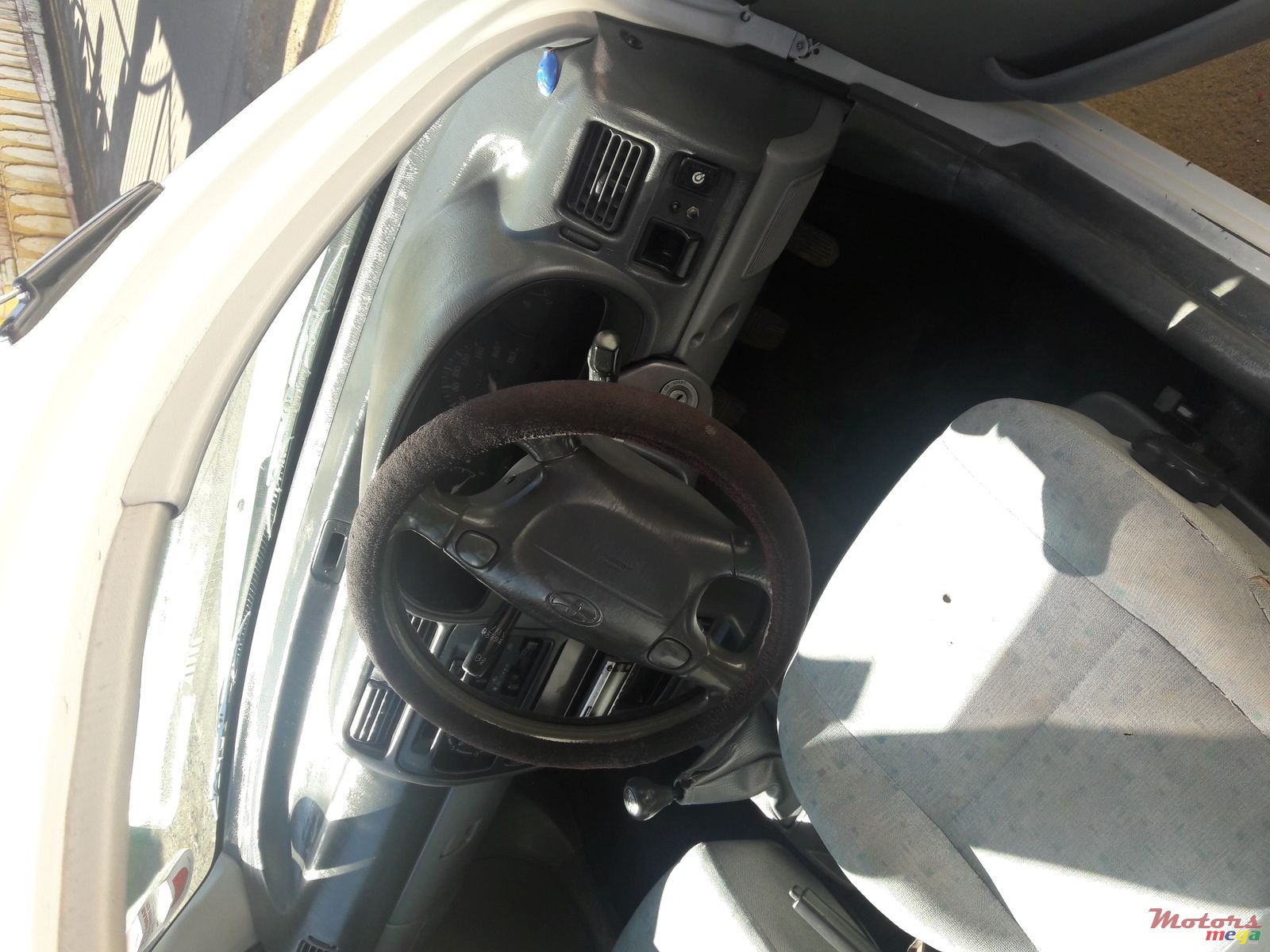 1998' Toyota Starlet photo #5