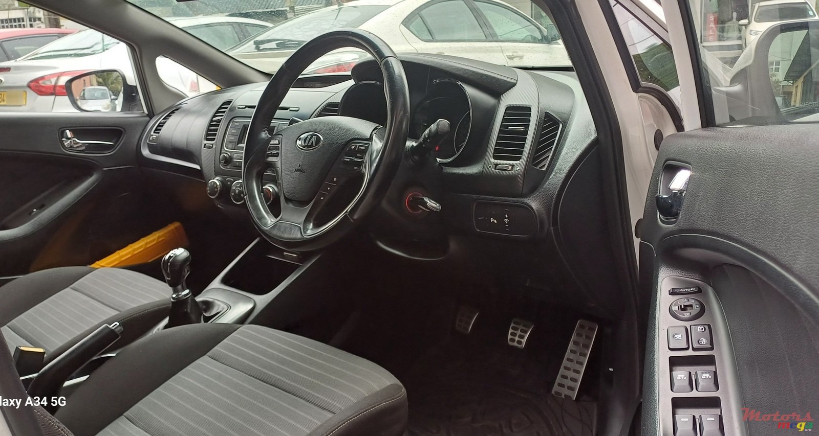 2015' Kia Cerato photo #5