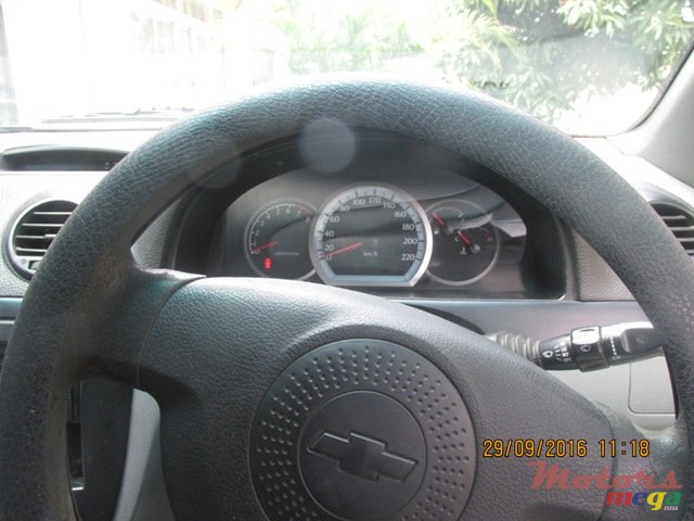 2009' Chevrolet Optra photo #4