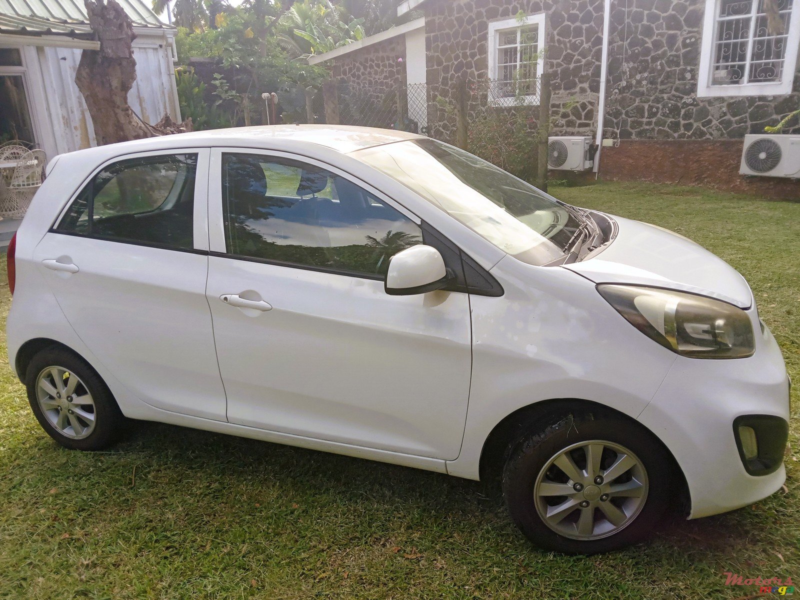 2011' Kia Picanto photo #2