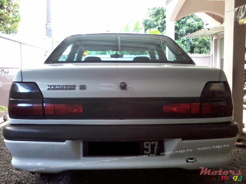 1997' Renault 19 photo #5