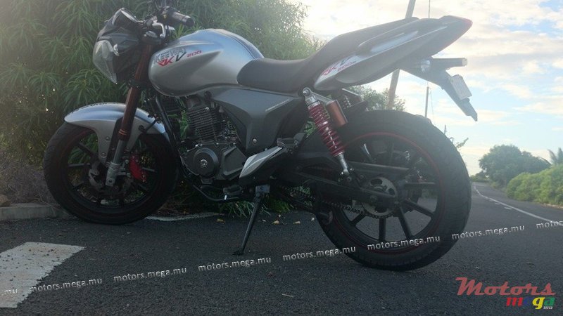 2014' Keeway RKV200s photo #1