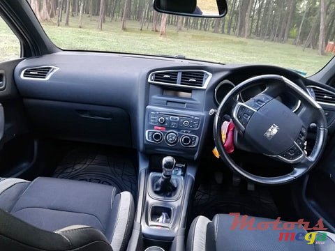 2014' Citroen DS4 1.6VTI photo #5