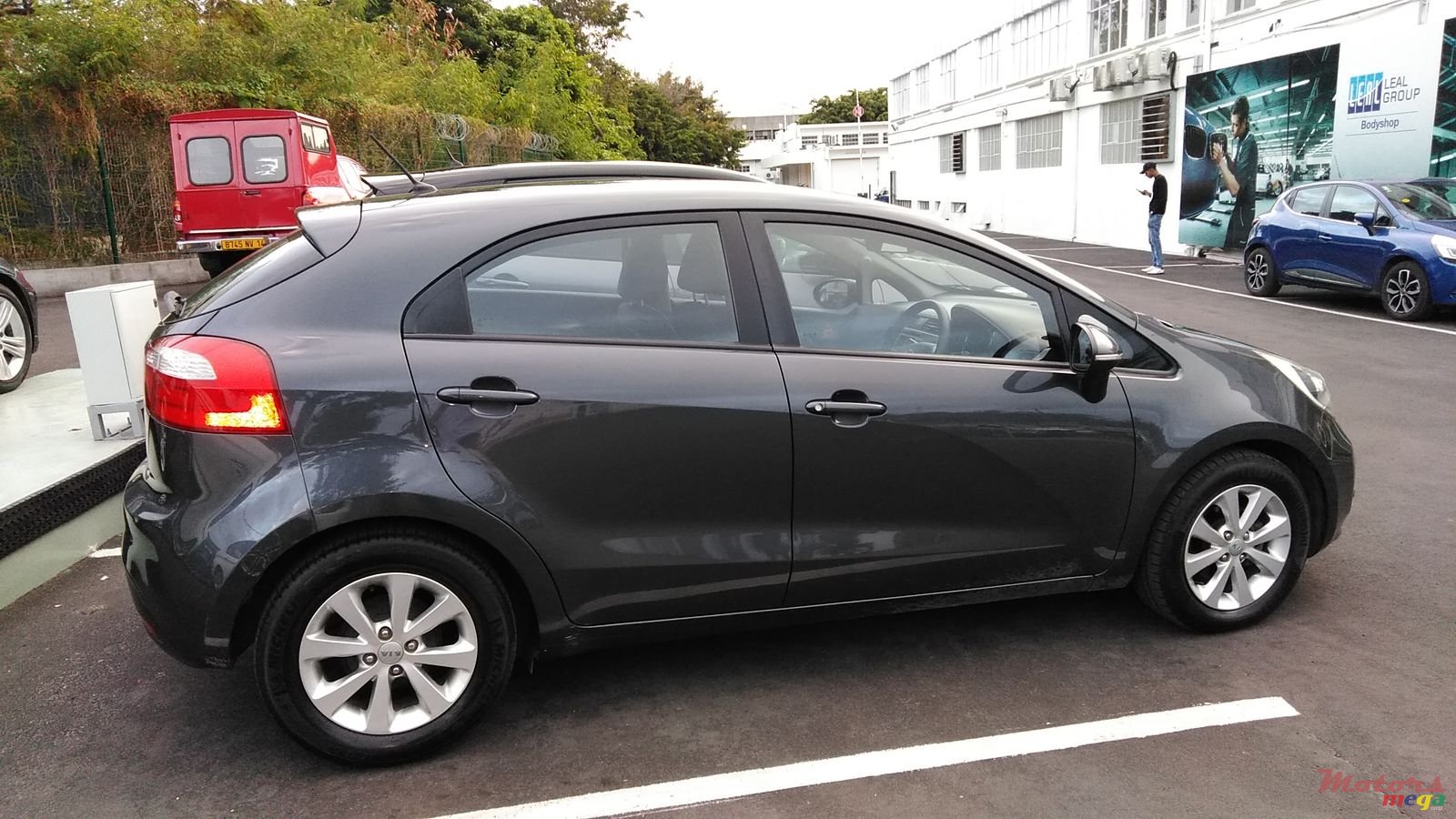 2013' Kia Rio photo #6