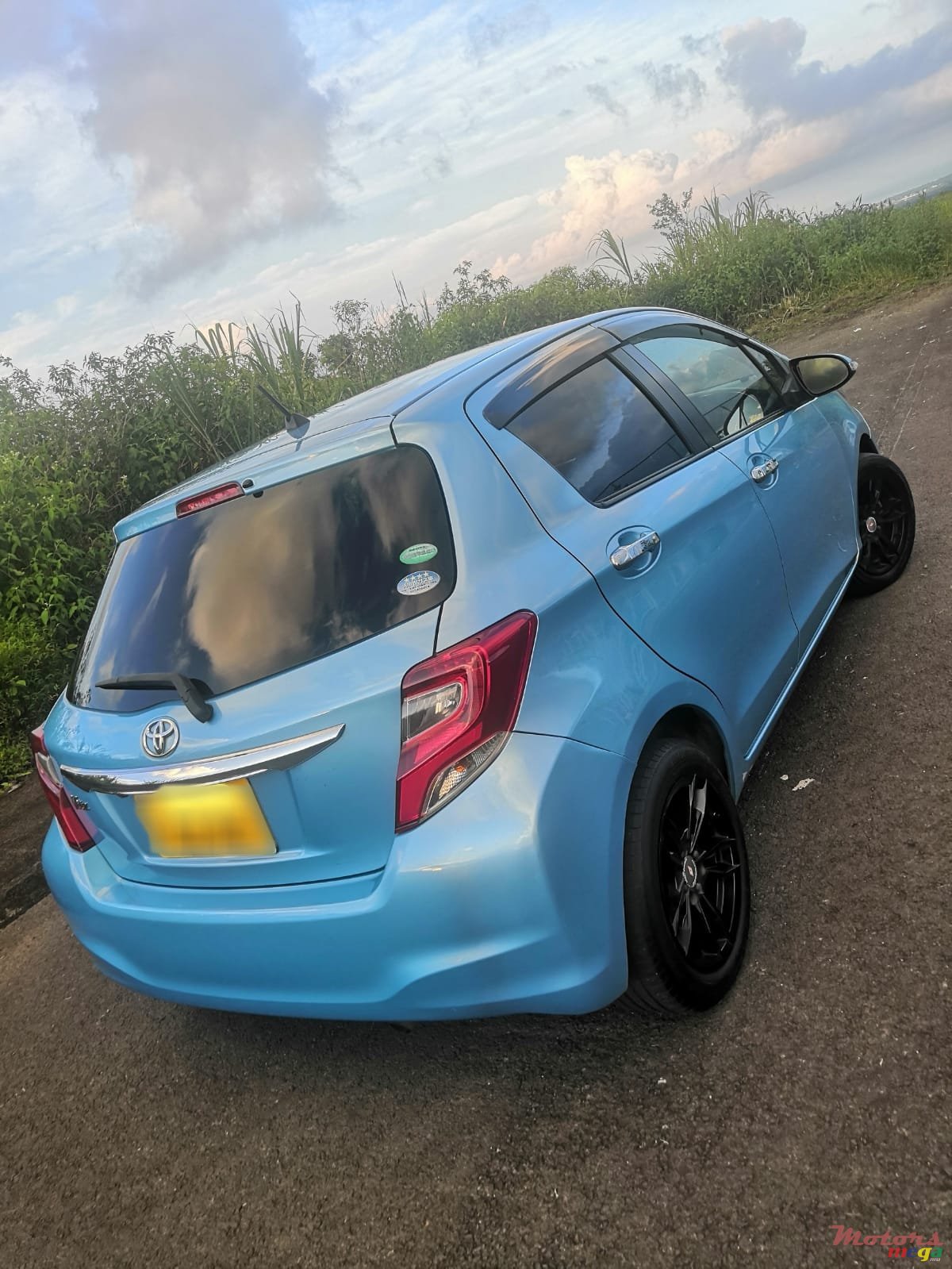 2015' Toyota Vitz Limited Edition photo #2