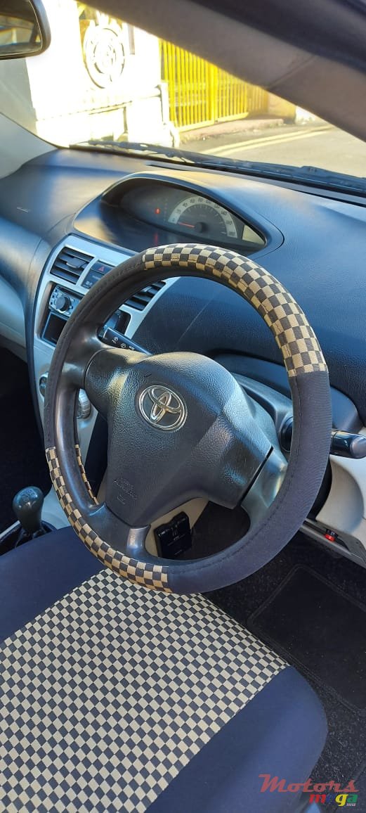 2006' Toyota photo #3