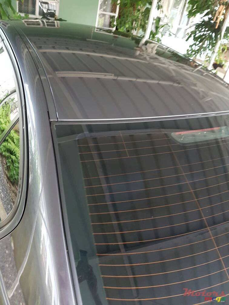 2006' BMW 3 Series photo #4