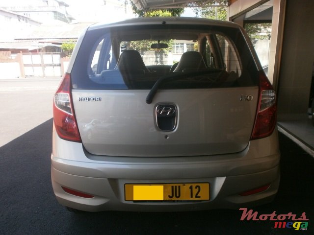 2012' Hyundai i10 photo #5