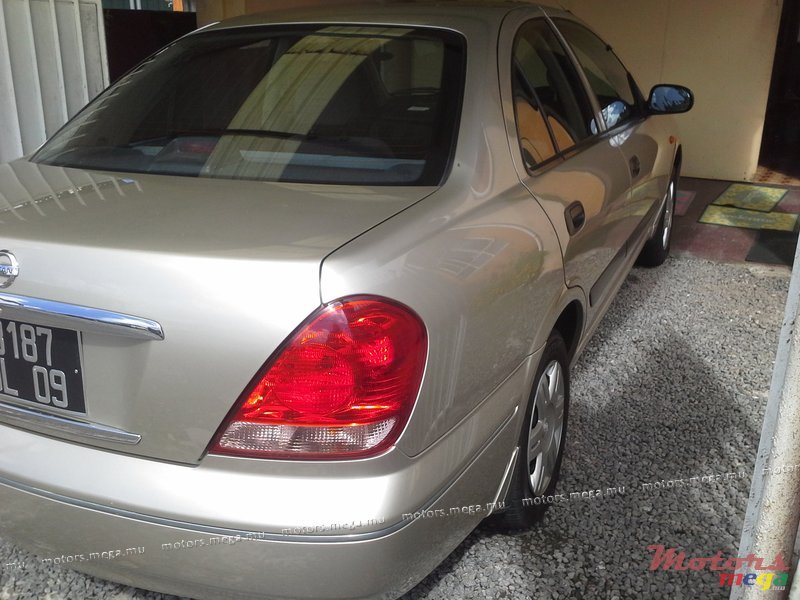 2009' Nissan Sunny N17 photo #1