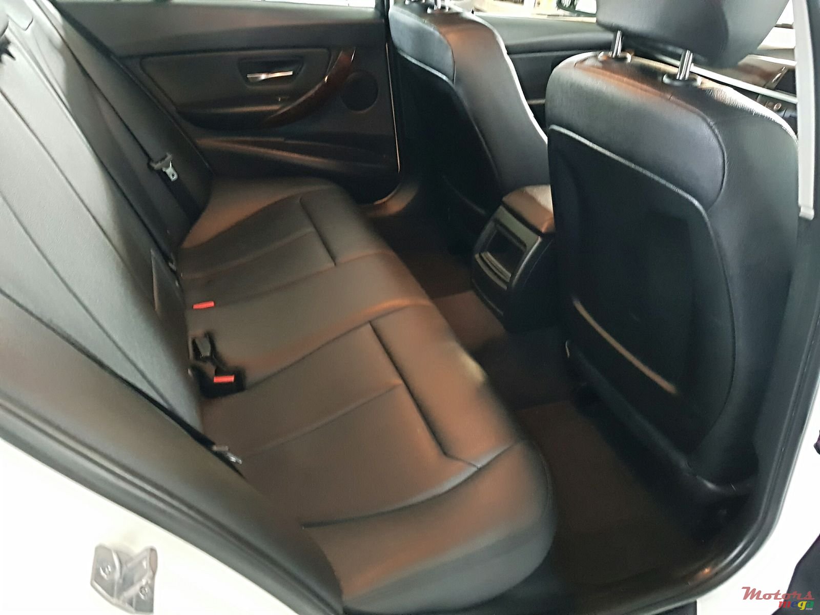 2013' BMW 316 Automatic photo #4