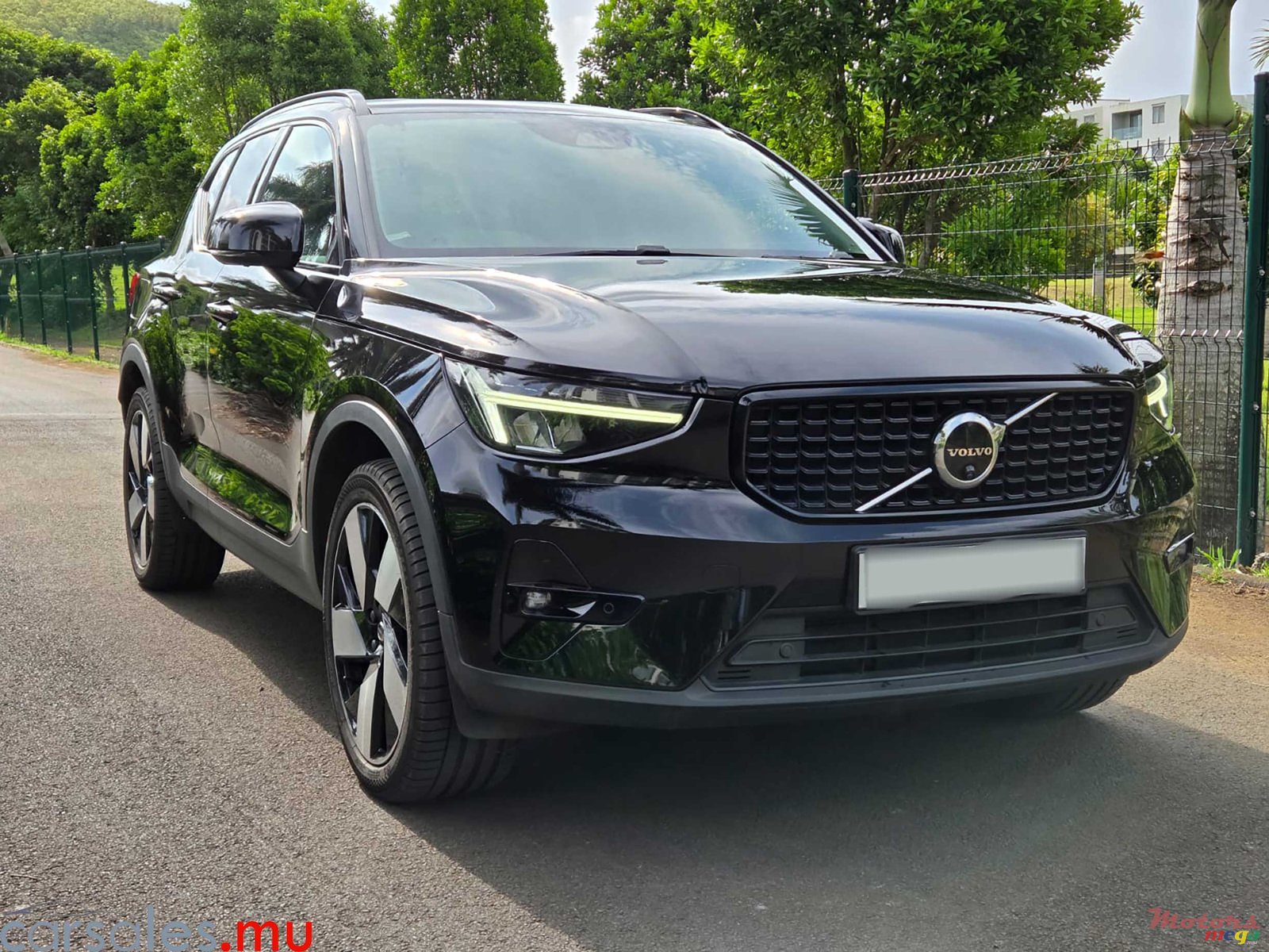 2024' Volvo XC40 1.5 T5 Recharge photo #2