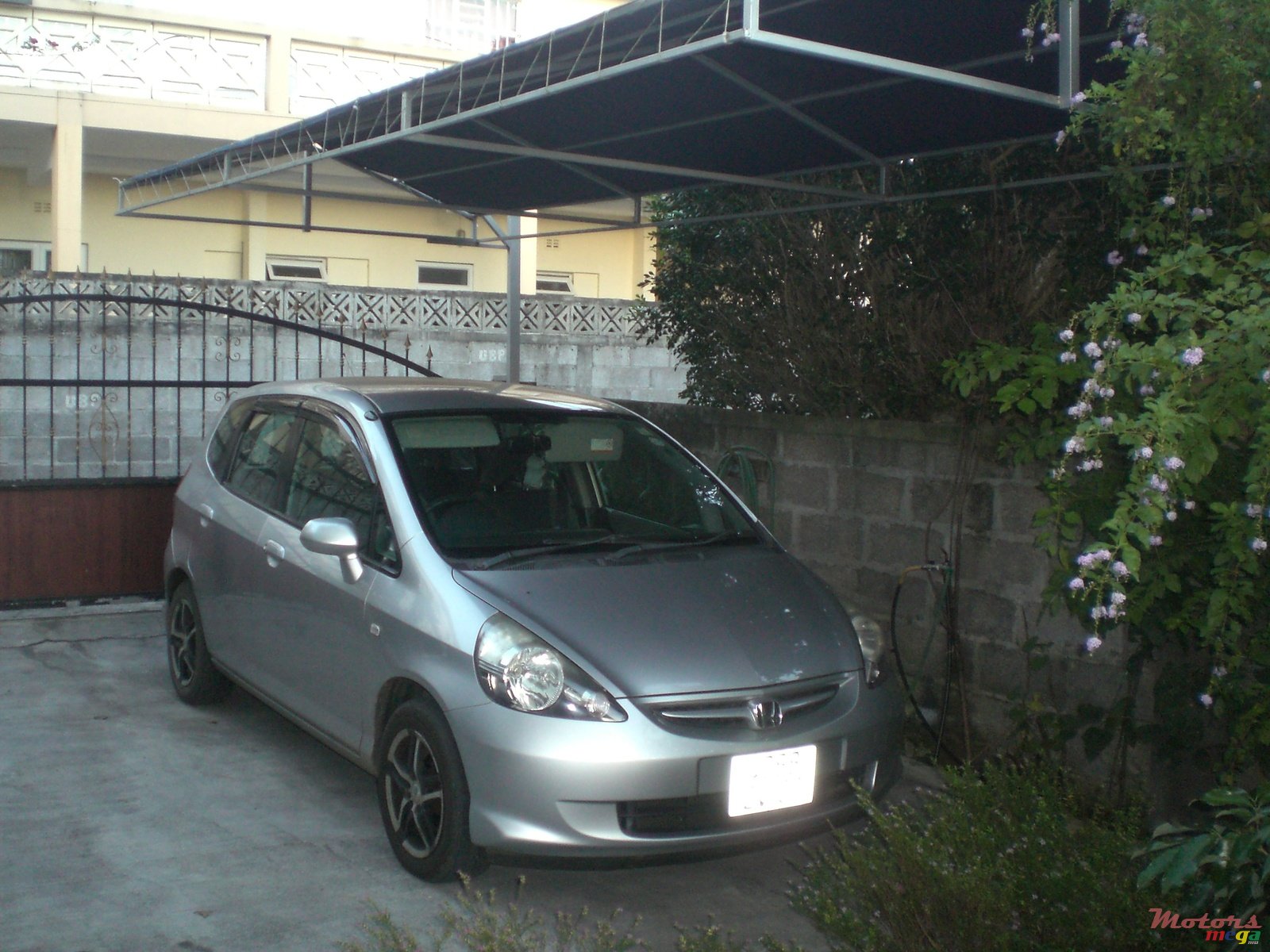 2007' Honda Fit photo #1