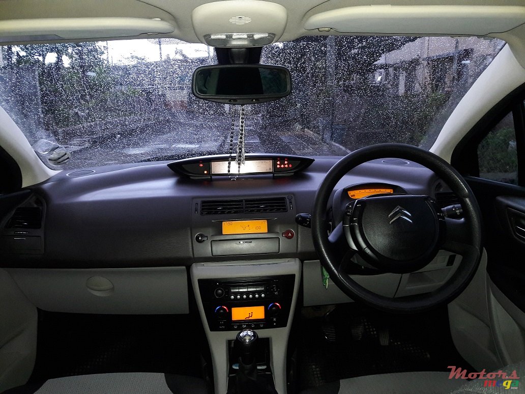 2006' Citroen C4 photo #3