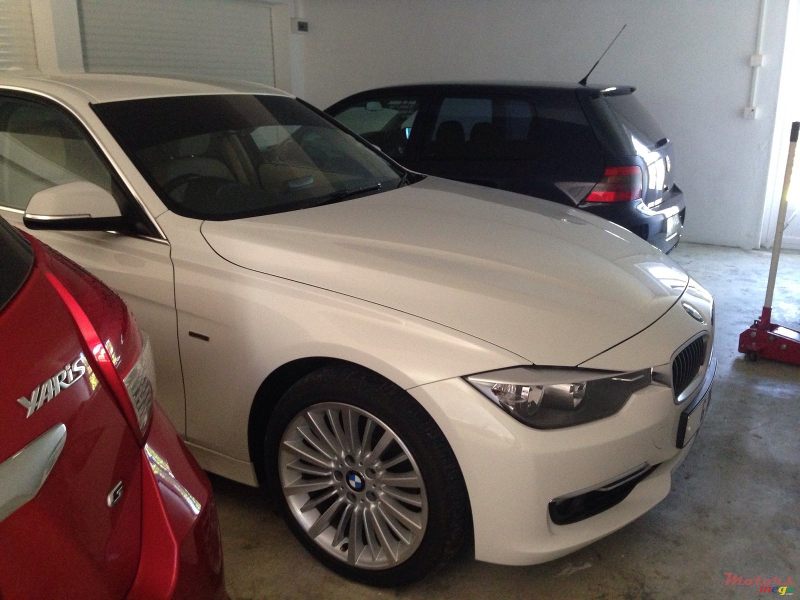 2012' BMW 320 None  photo #3