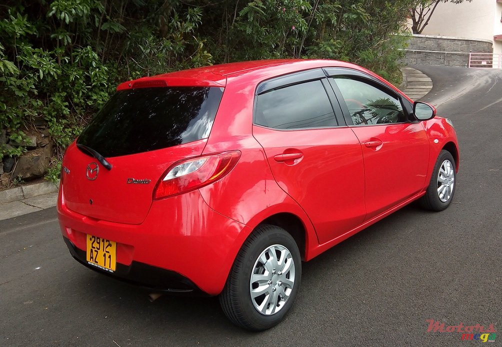 2011' Mazda Demio photo #3