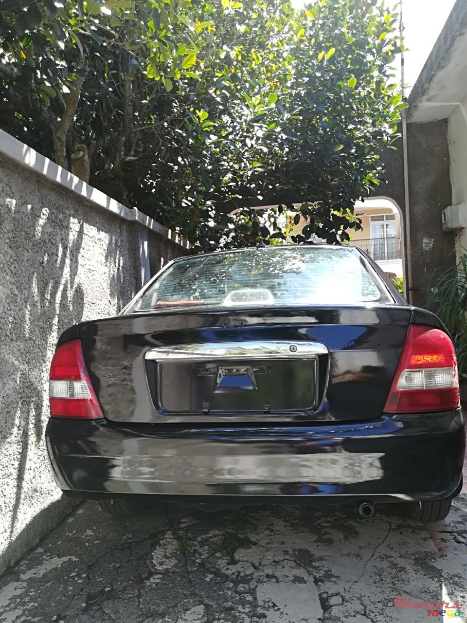 1999' Mazda 323 photo #4