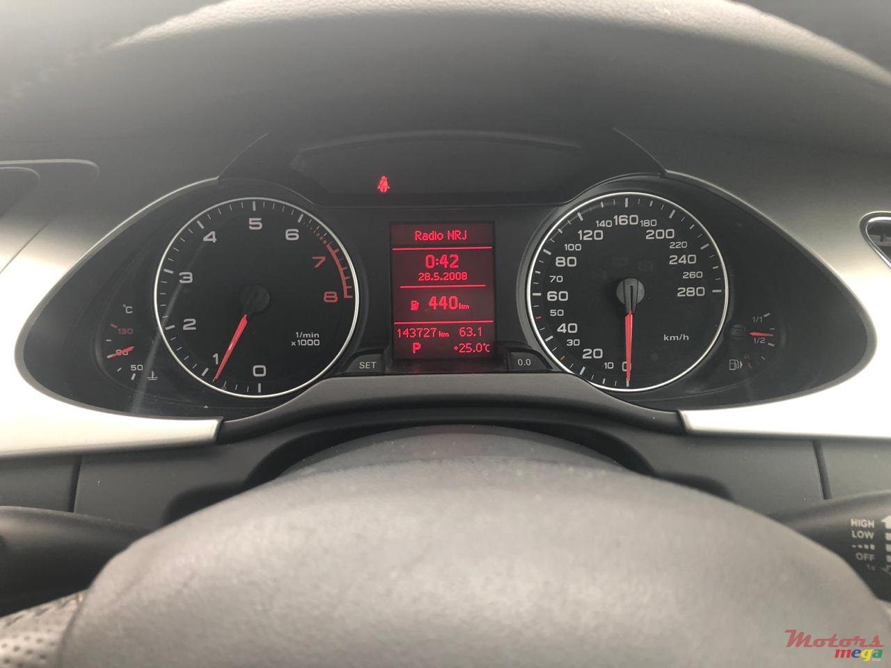 2009' Audi A4 Sedan SportLine photo #5