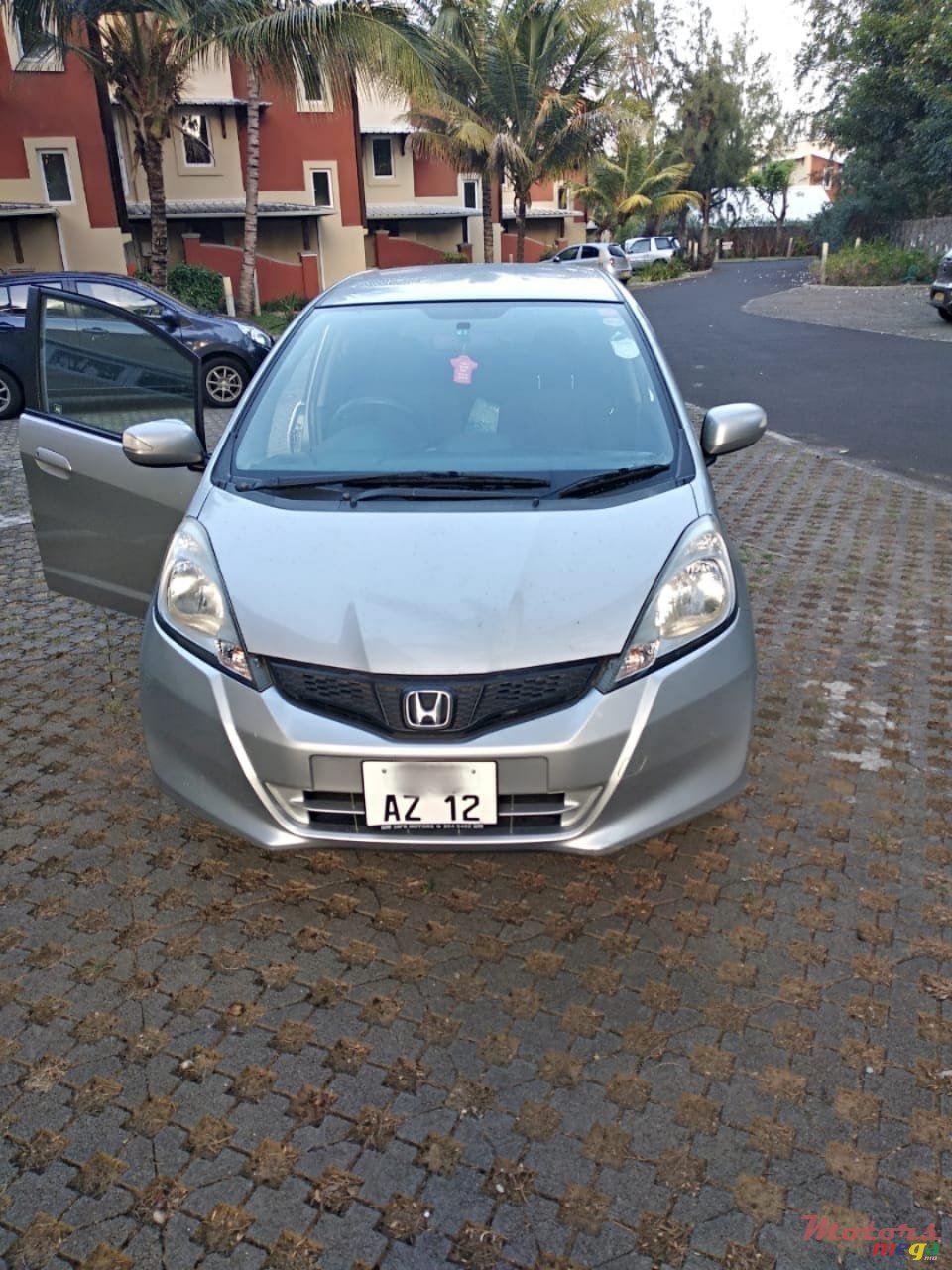 2012' Honda Fit photo #1