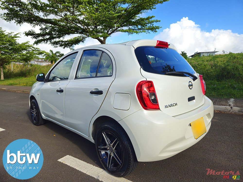 2014' Nissan March photo #3