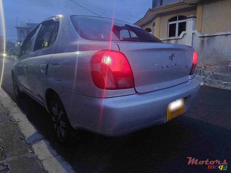 2001' Toyota Platz SCP11 photo #4