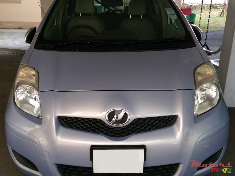 2010' Toyota Vitz photo #1