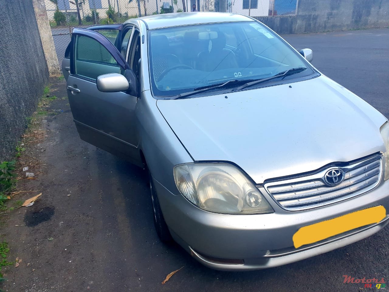 2002' Toyota Corolla Nze photo #5