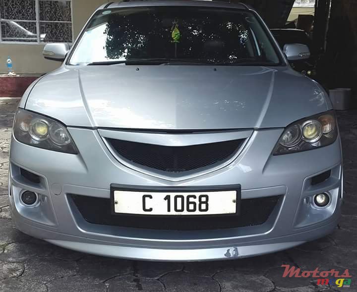 2005' Mazda photo #1