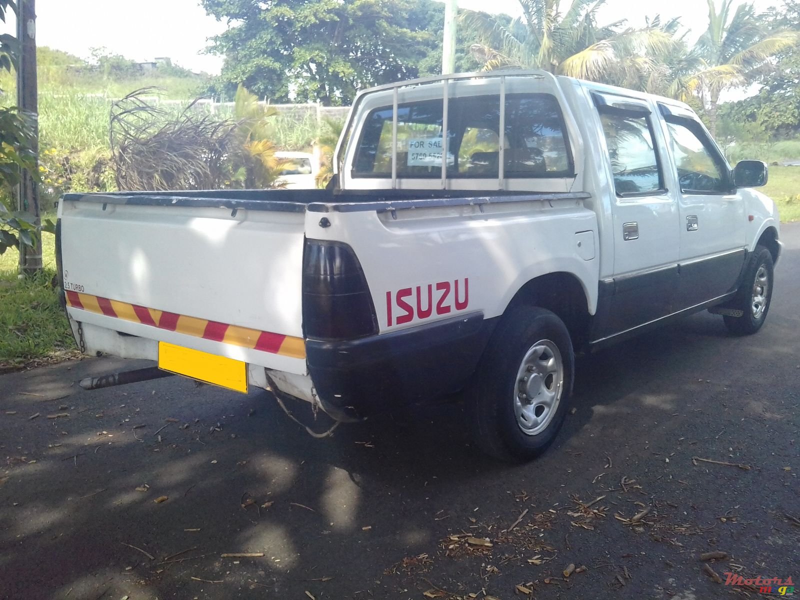 1998' Isuzu LS (Japan) 4x2 photo #2