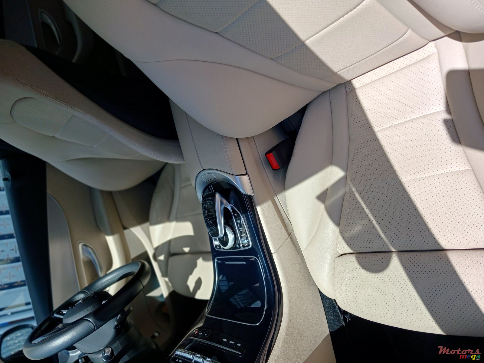 2019' Mercedes-Benz photo #2