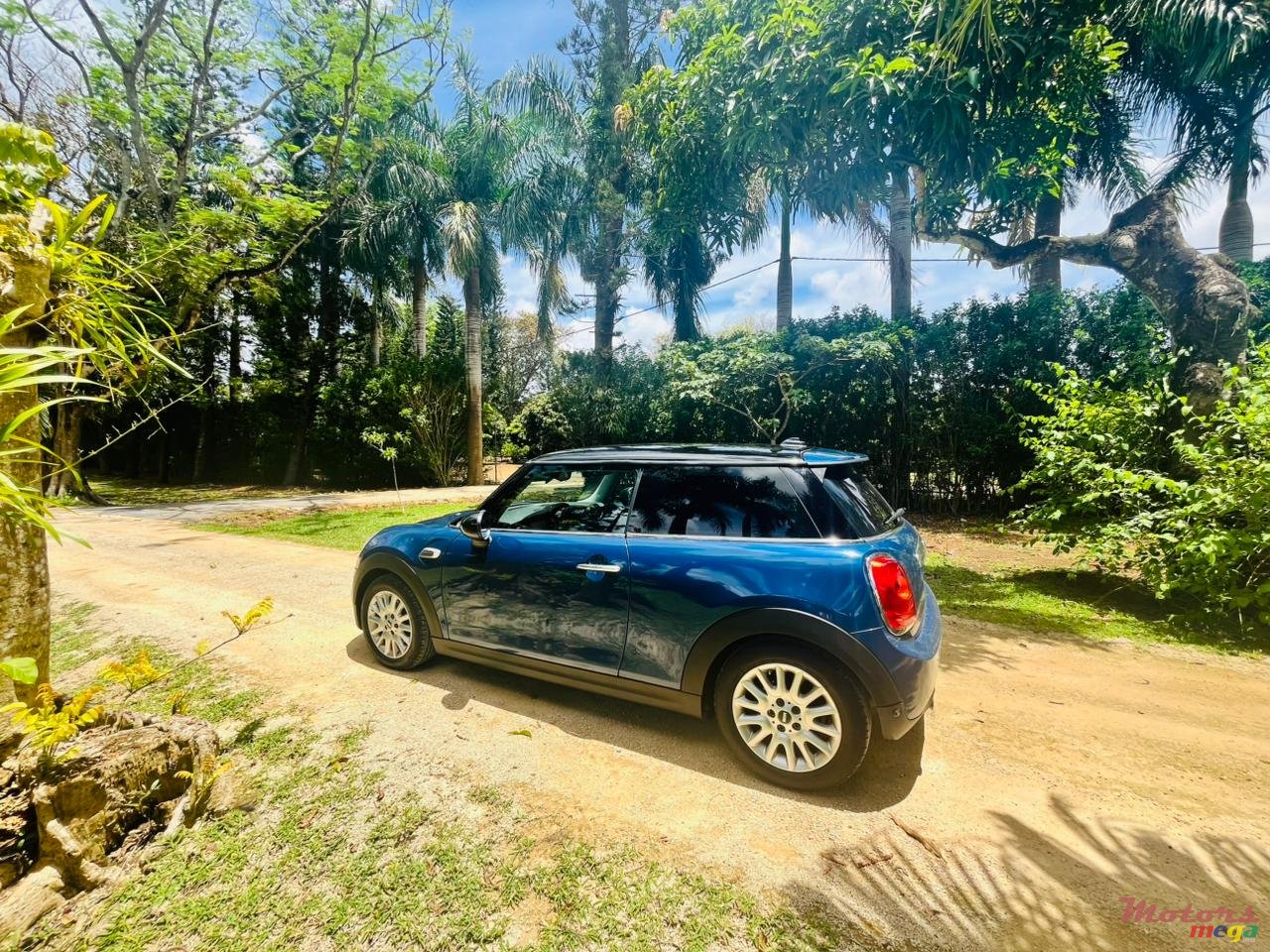 2015' MINI Cooper photo #4