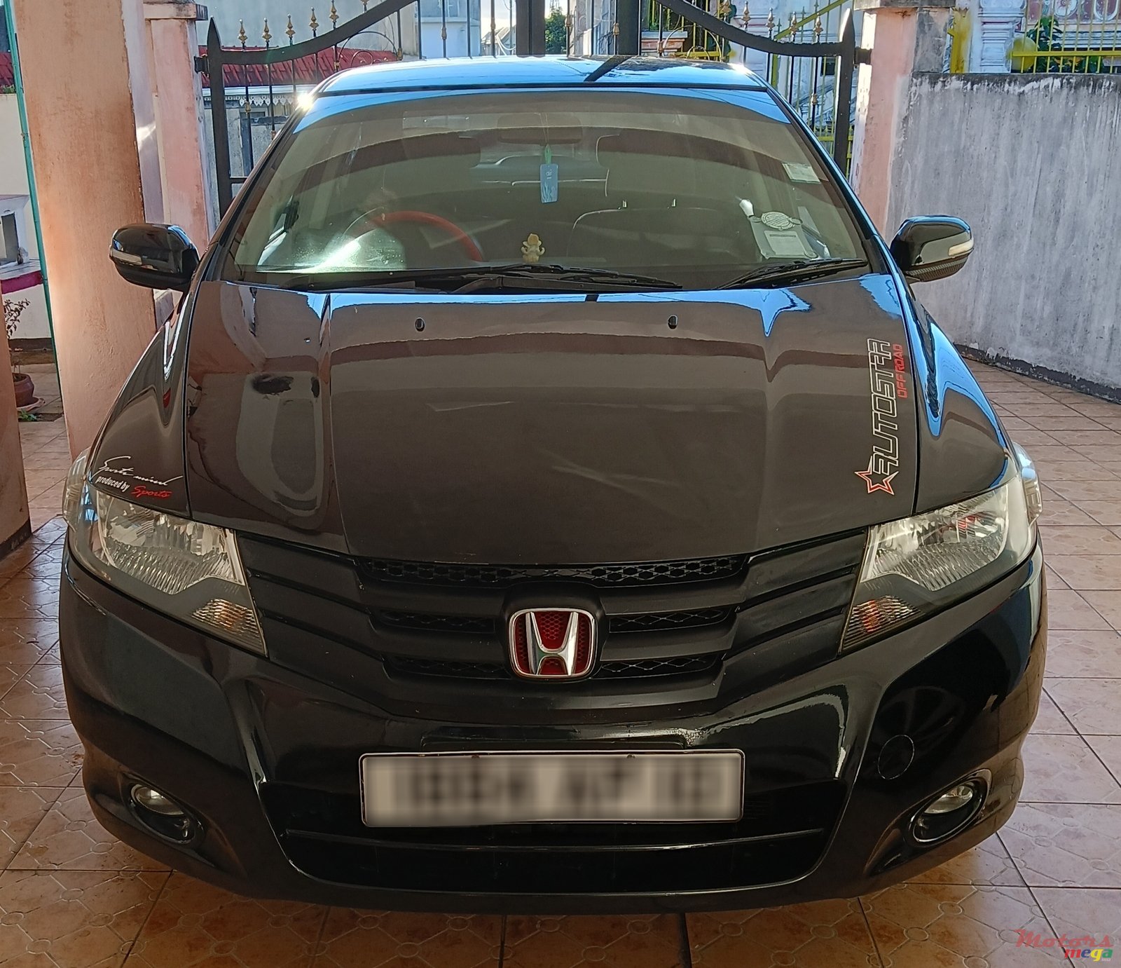 2010' Honda City photo #2